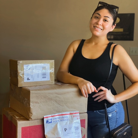 I’m not a regular Posher, I’m a cool Posher 😎 - Picture 2 of 2